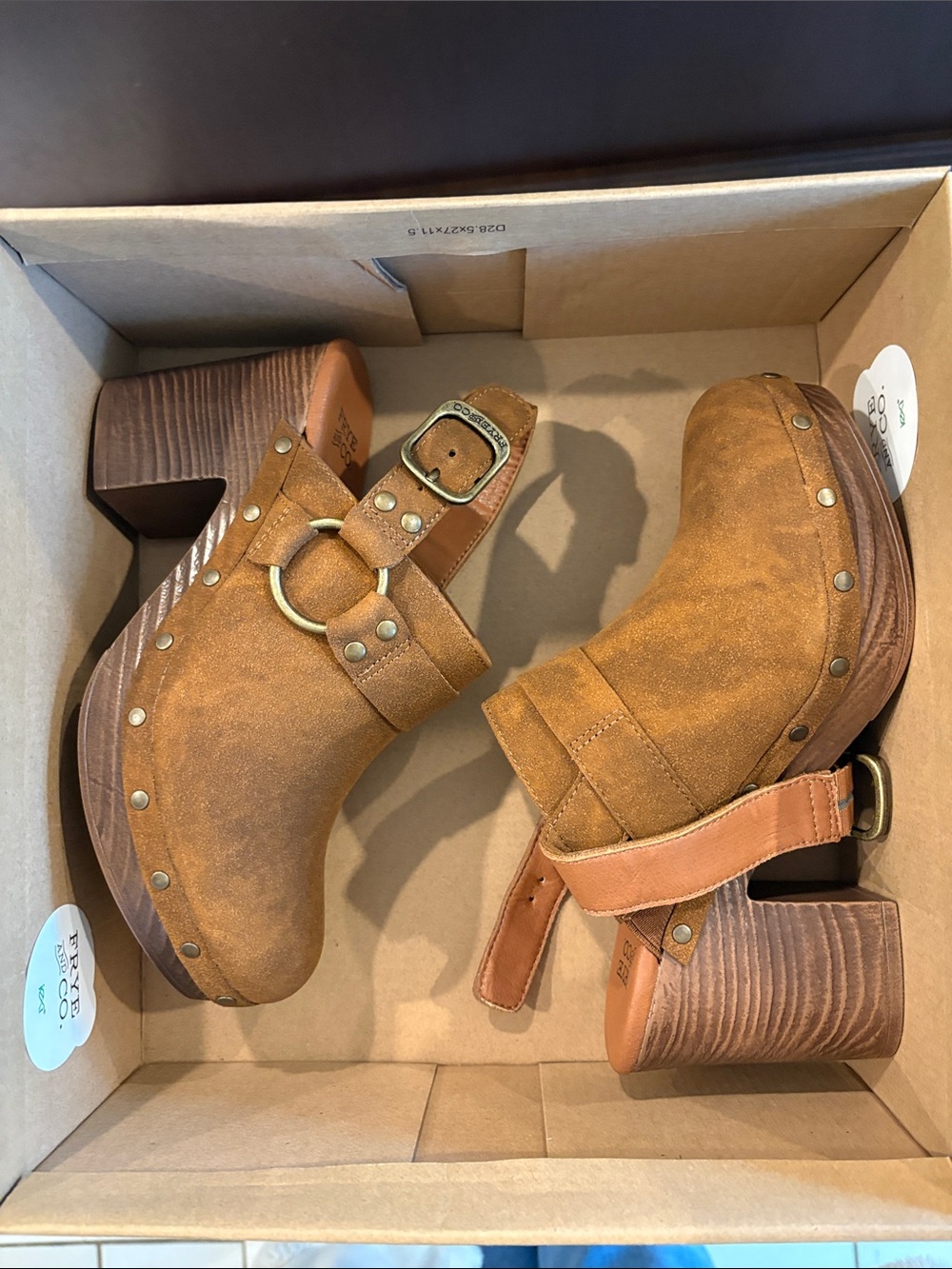 Cute! FRYE AND CO. Iselle Brown Studded Slingback Clog Heels - NWT, women size 6 - Picture 8 of 8